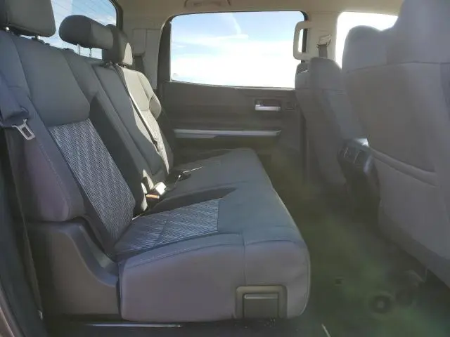 2021 TOYOTA TUNDRA CREWMAX SR5  
