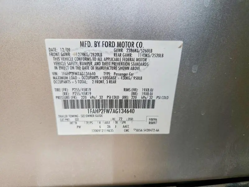 2010 FORD TAURUS LIMITED  