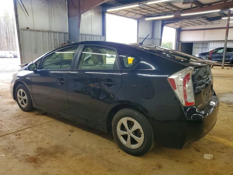 2015 TOYOTA PRIUS TWO  