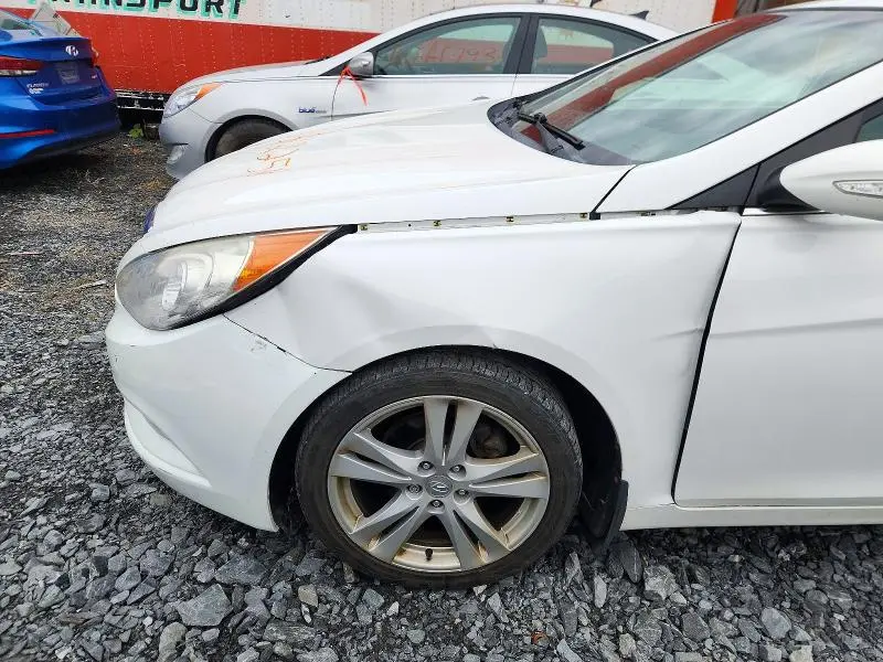 2011 HYUNDAI SONATA SE  