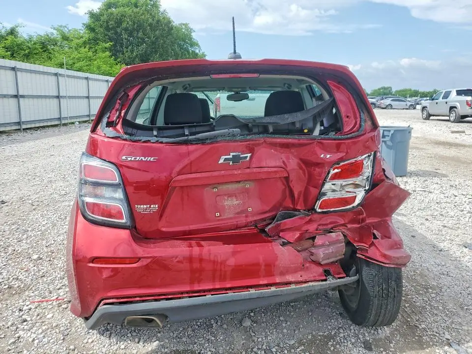 2018 CHEVROLET SONIC LT  