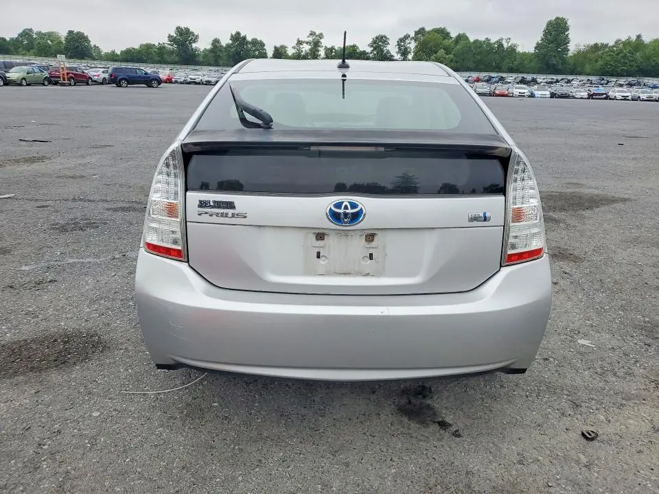 2011 TOYOTA PRIUS   