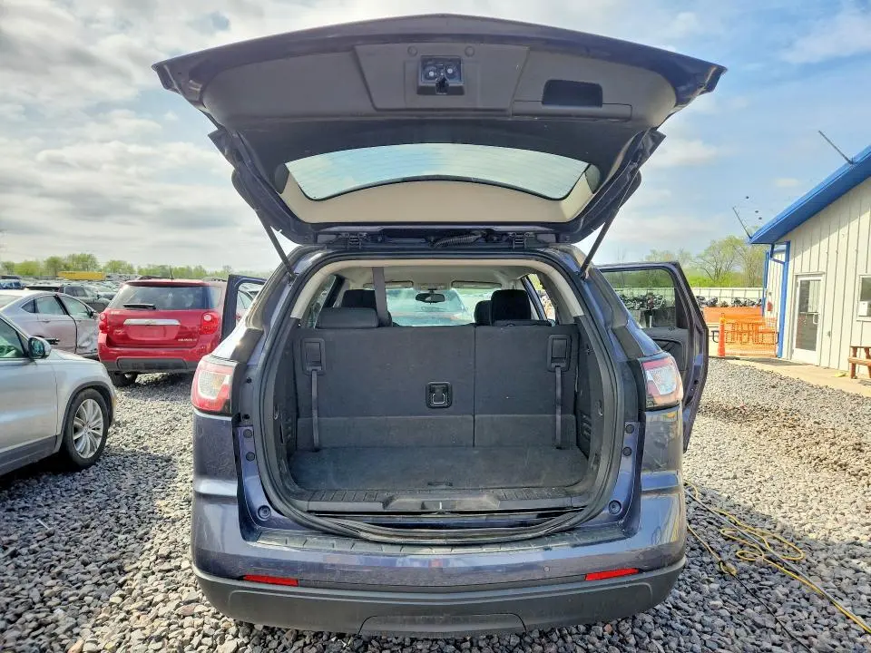 2013 CHEVROLET TRAVERSE LT  