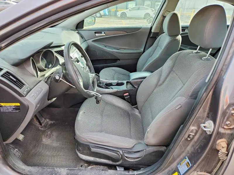 2011 HYUNDAI SONATA GLS  