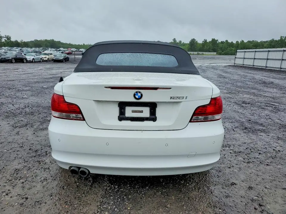 2011 BMW 128 I  