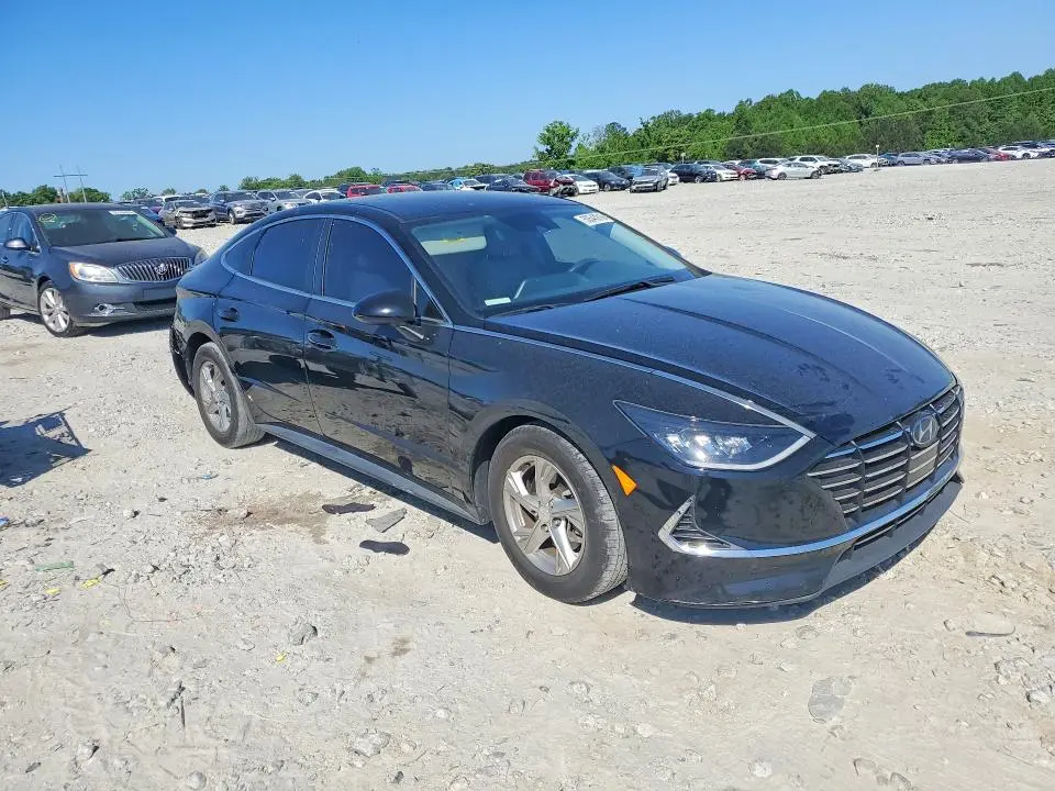 2021 HYUNDAI SONATA SE  