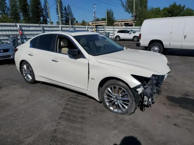 2019 INFINITI Q50 LUXE  