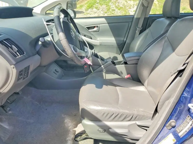 2011 TOYOTA PRIUS   