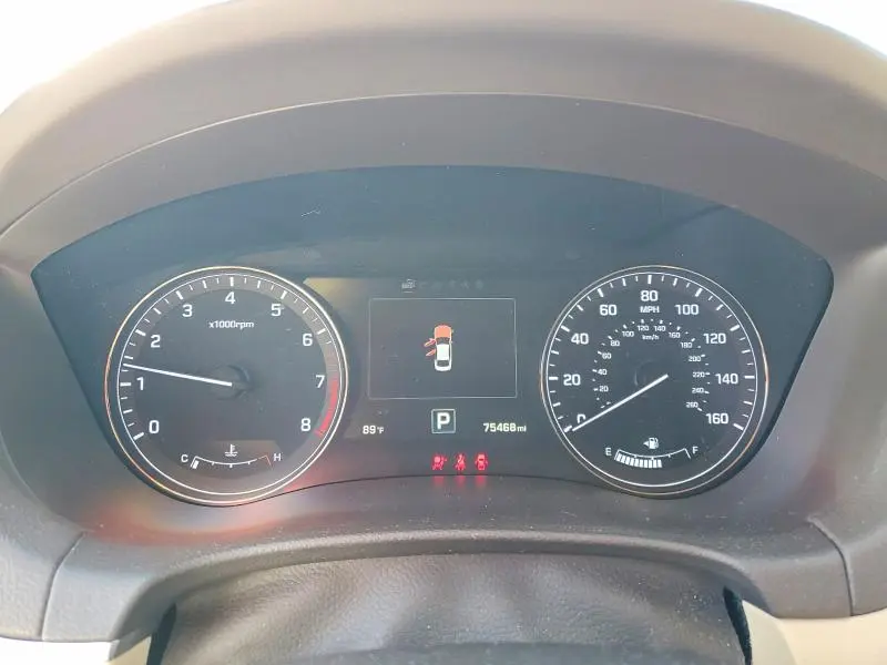 HYUNDAI GENESIS G80