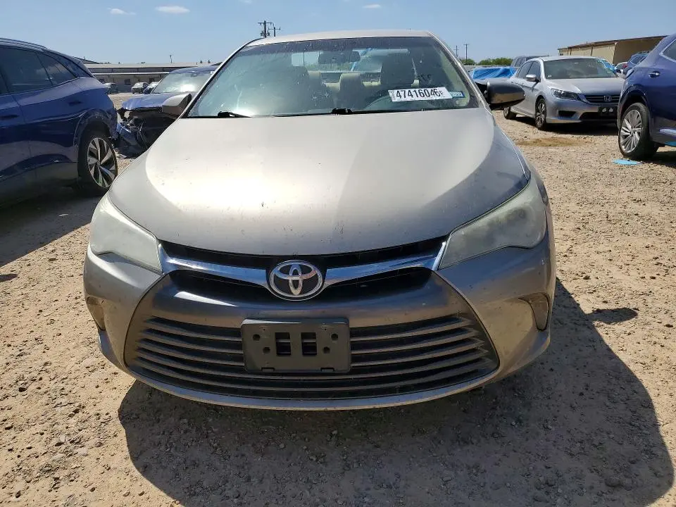 2015 TOYOTA CAMRY LE  