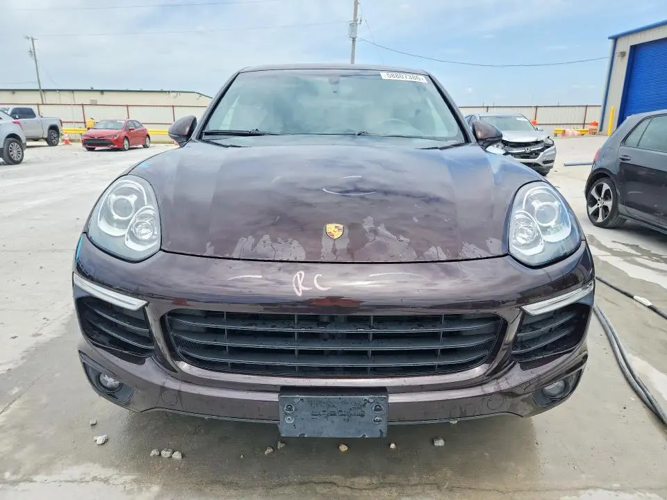 2016 PORSCHE CAYENNE   