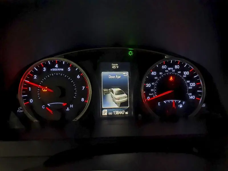 2016 TOYOTA CAMRY LE  