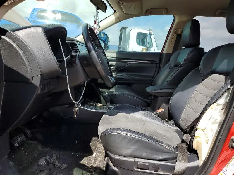 2019 MITSUBISHI OUTLANDER SE  