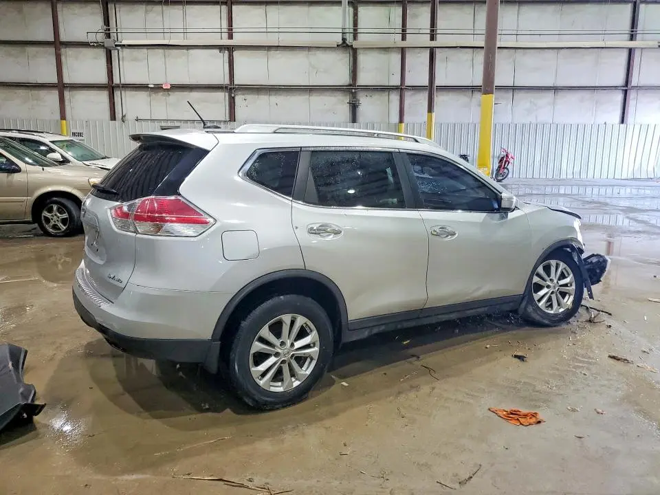 2015 NISSAN ROGUE SV  