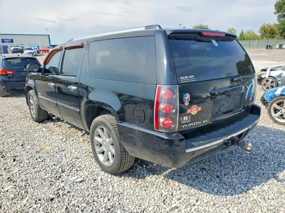 2010 GMC YUKON XL DENALI  