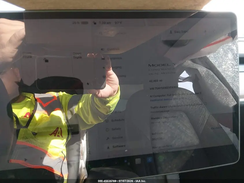 2023 TESLA MODEL Y  