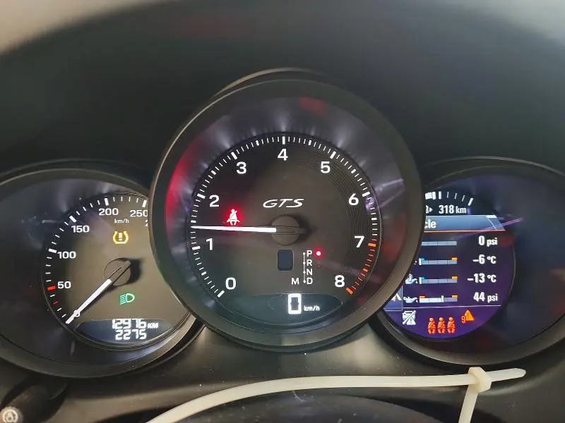 2024 PORSCHE MACAN GTS  