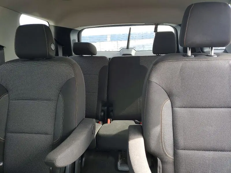 2018 CHEVROLET TRAVERSE LT  