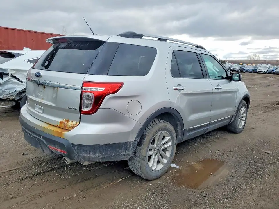 2011 FORD EXPLORER XLT  