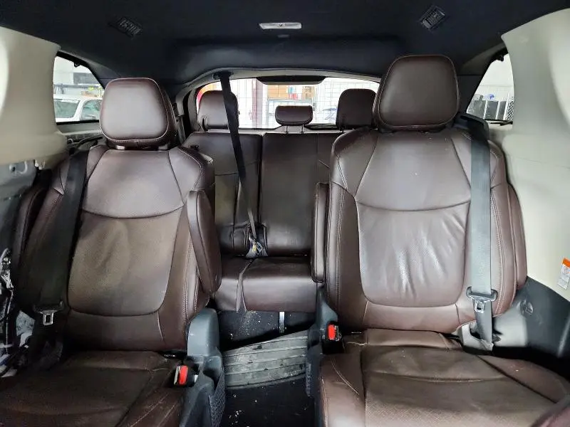2024 TOYOTA SIENNA PLATINUM 7-PASSENGER  