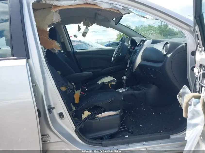 2016 NISSAN VERSA  