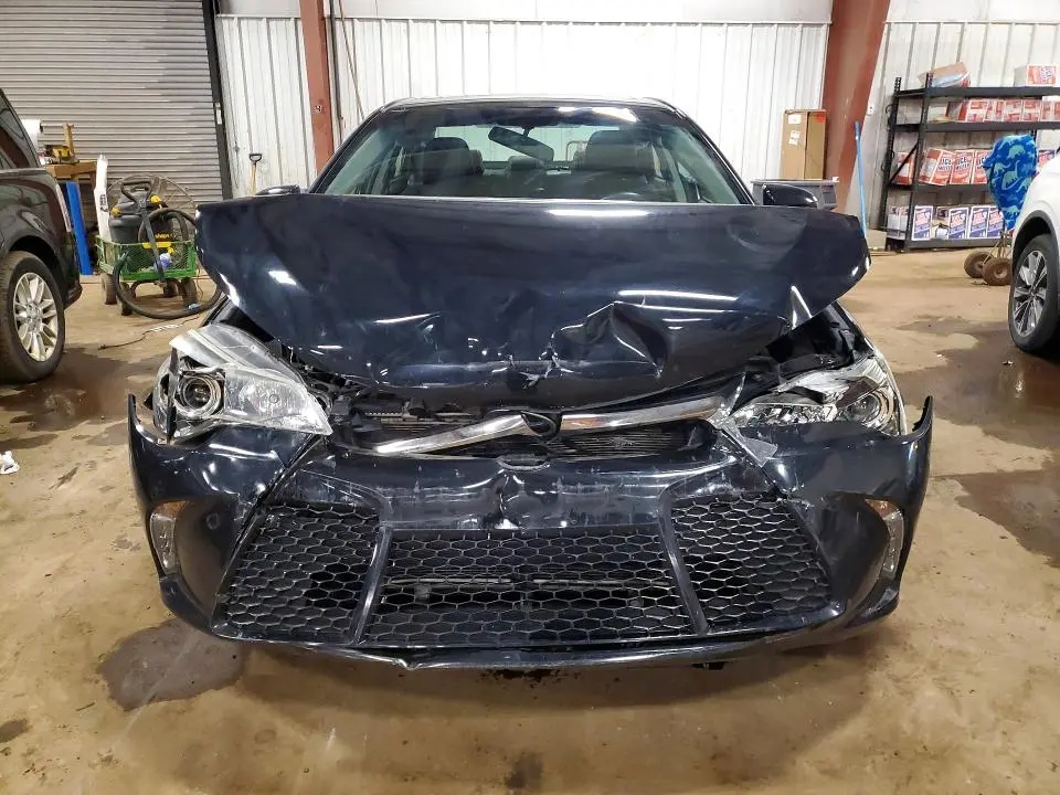 2015 TOYOTA CAMRY XSE  