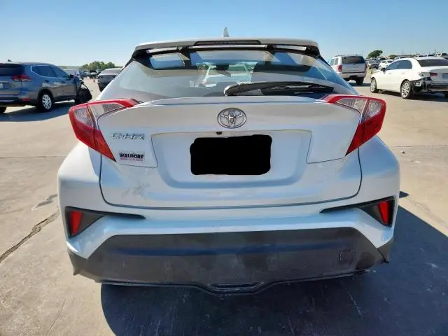2021 TOYOTA C-HR XLE  