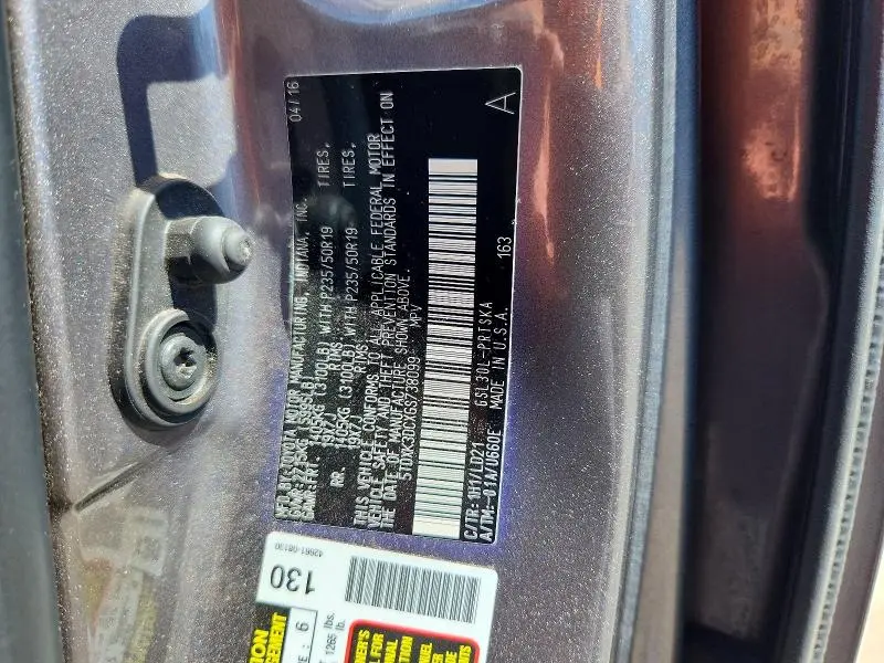 2016 TOYOTA SIENNA SE  