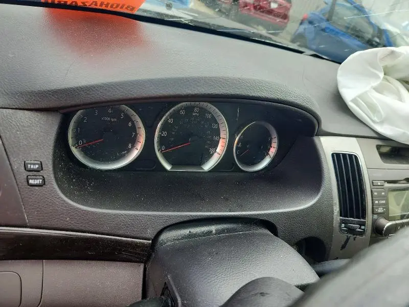 2010 HYUNDAI SONATA GLS  