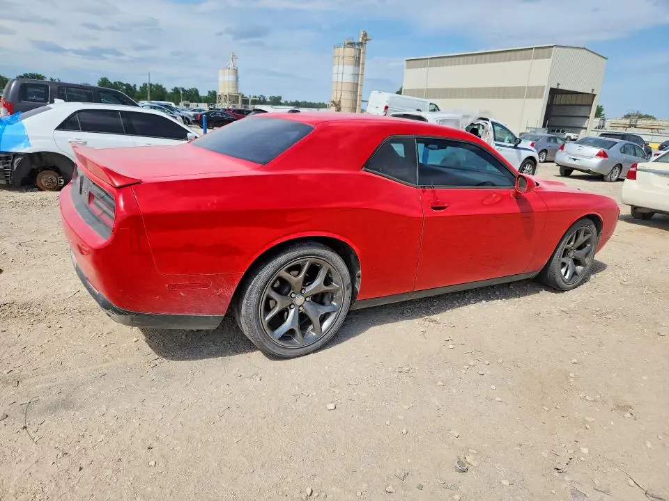 2015 DODGE CHALLENGER SXT  