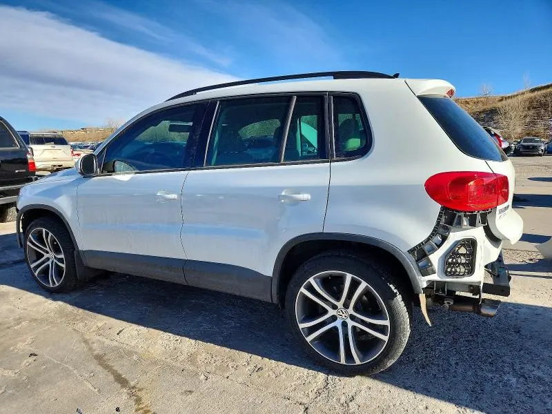 2015 VOLKSWAGEN TIGUAN S  