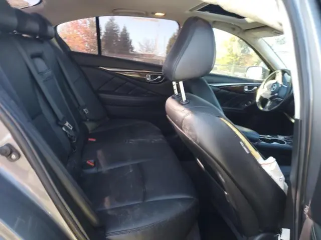 2018 INFINITI Q50 LUXE  