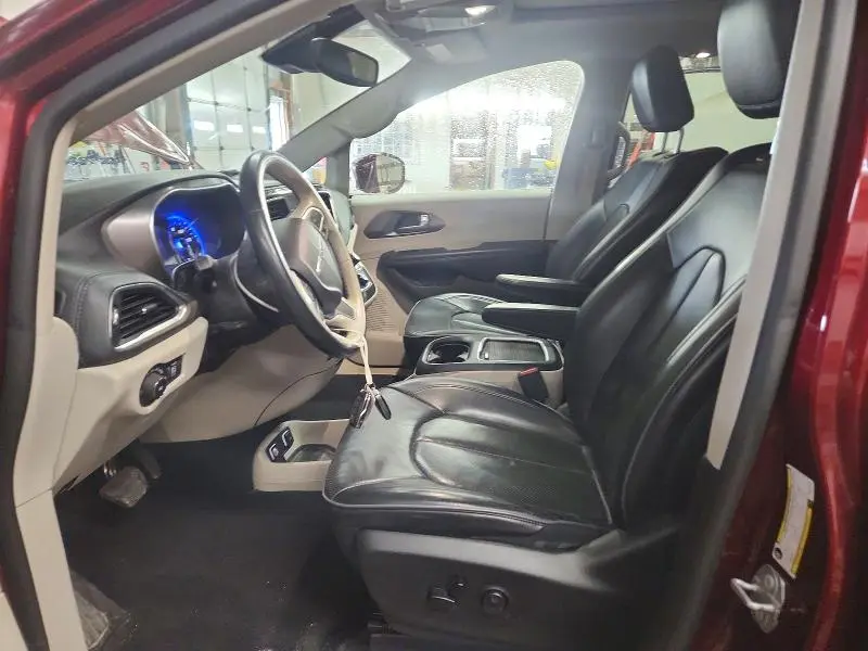 2019 CHRYSLER PACIFICA LIMITED  