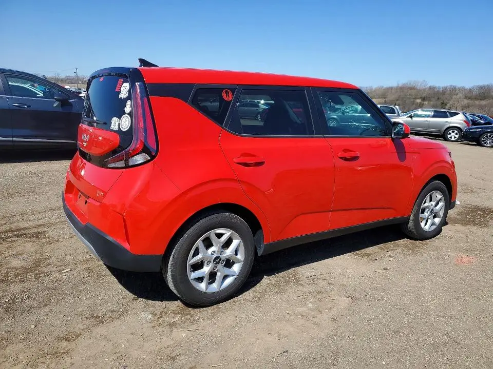 2025 KIA SOUL LX  