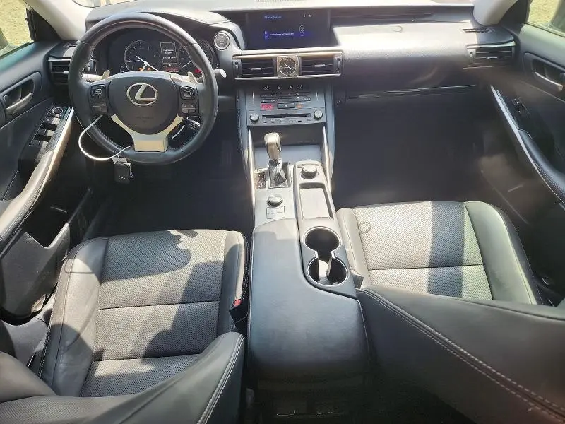 2019 LEXUS IS 300  