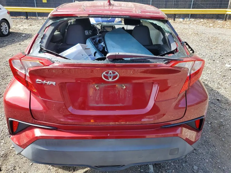 2018 TOYOTA C-HR XLE  