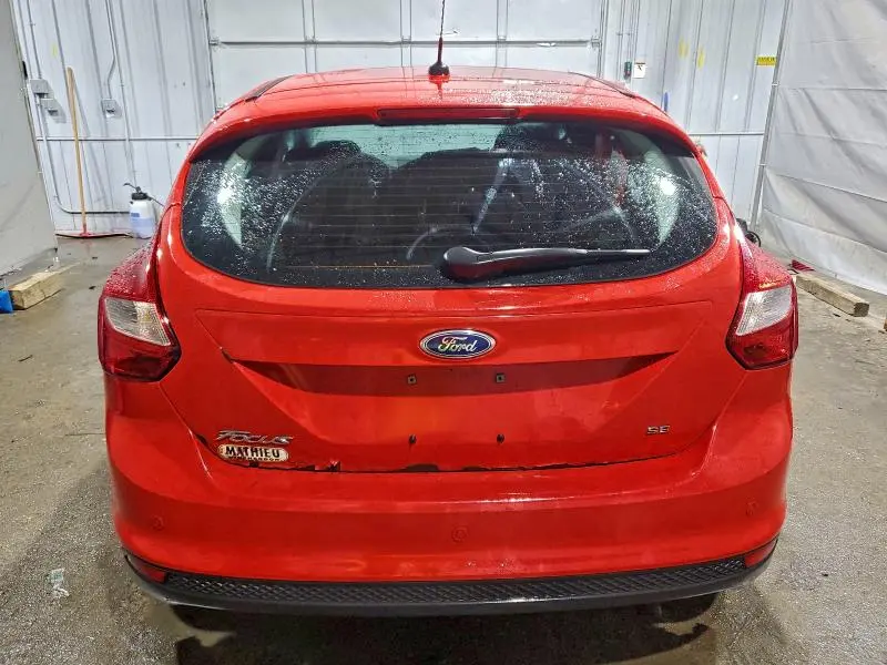 2014 FORD FOCUS SE  