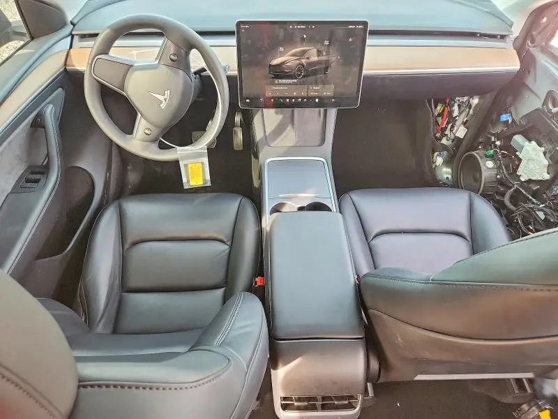 2024 TESLA MODEL Y   