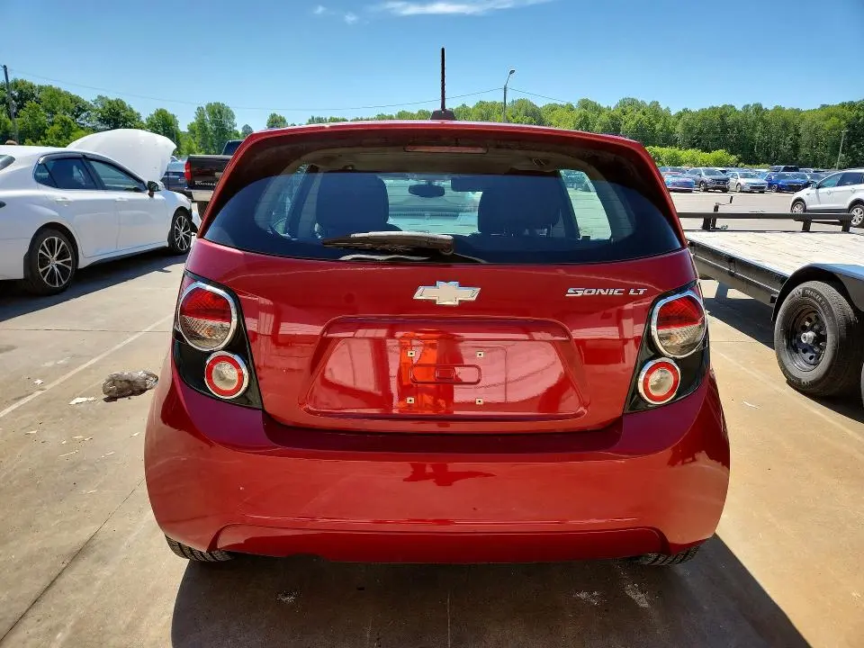 2015 CHEVROLET SONIC LT  
