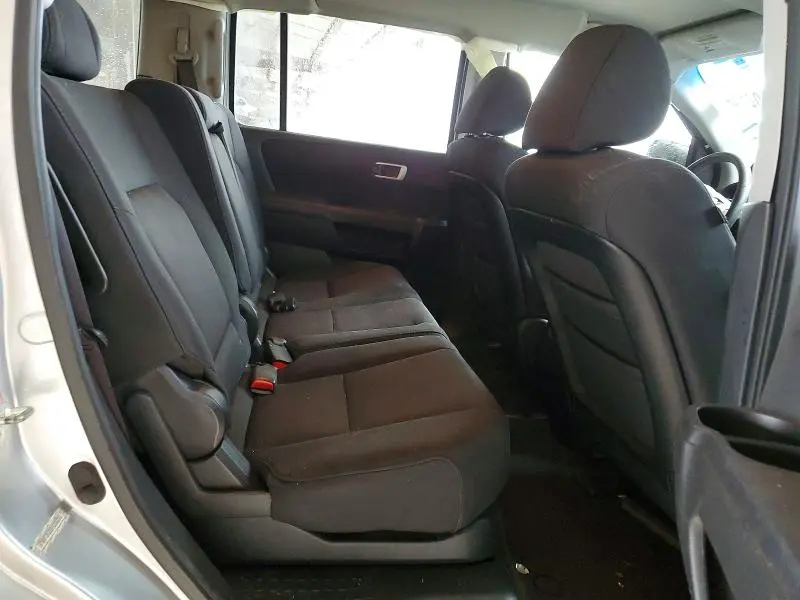 2011 HONDA PILOT LX  