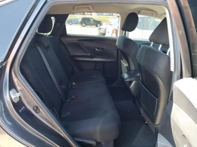 2013 TOYOTA VENZA LE  