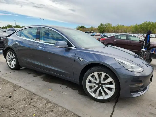 2018 TESLA MODEL 3   