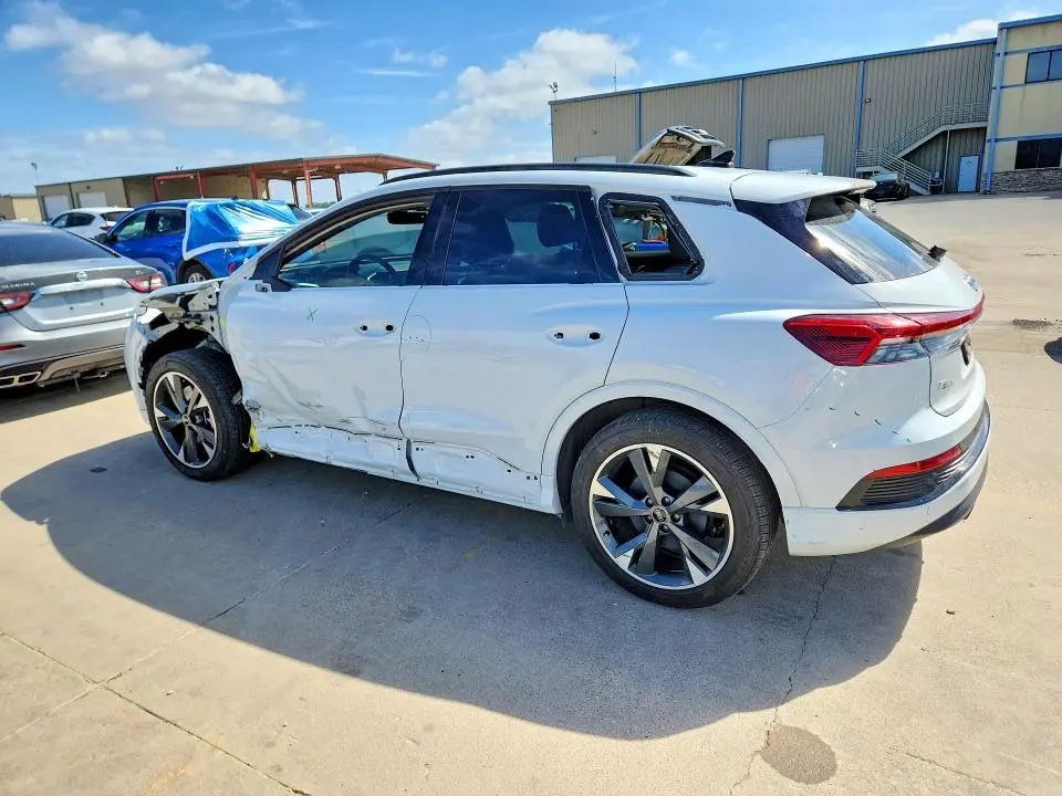 2024 AUDI Q4 E-TRON PREMIUM  