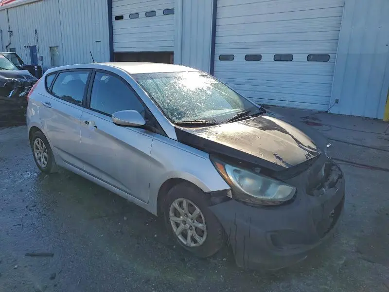 2012 HYUNDAI ACCENT GLS  