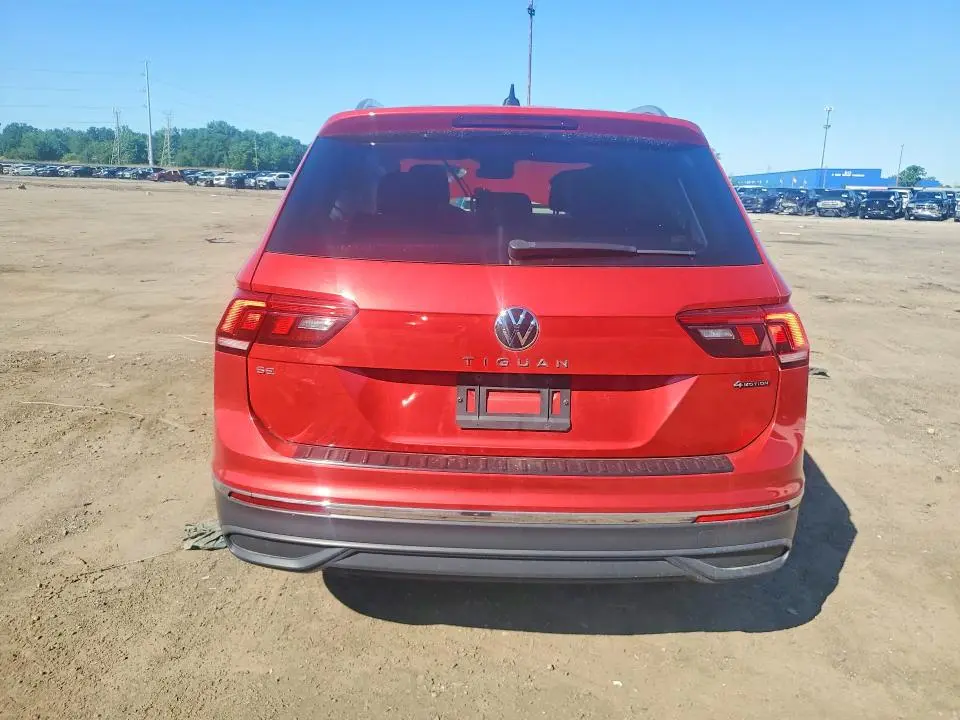 2023 VOLKSWAGEN TIGUAN SE  
