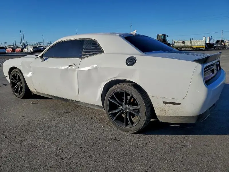 2016 DODGE CHALLENGER SXT  