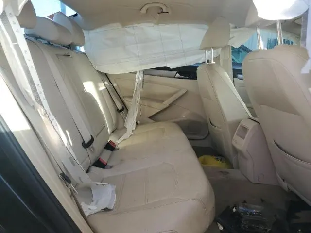 2014 VOLKSWAGEN PASSAT S  