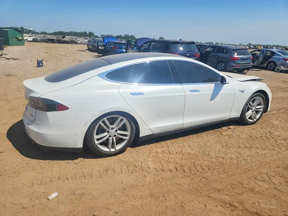 2015 TESLA MODEL S 70D  