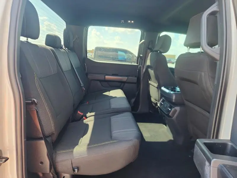 2024 FORD F150 STX  