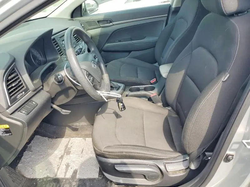 2018 HYUNDAI ELANTRA SE  